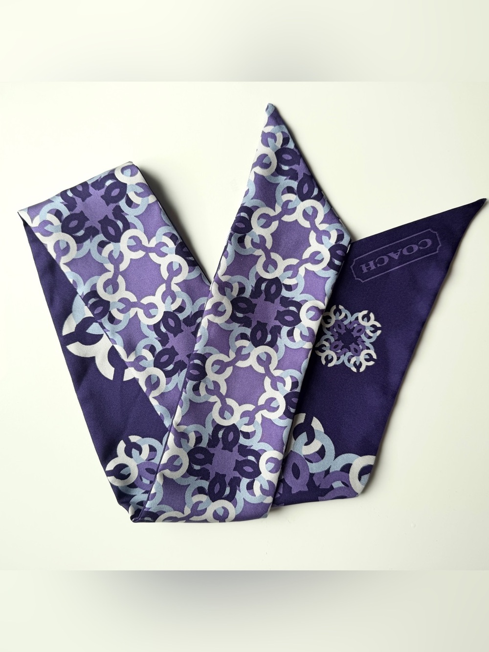 Coach Purple and Lavender Linked Chain Silk Twilly